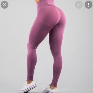 Alphalete revival leggings